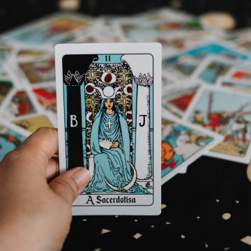 Esmeralda Luján y chatesoterico.com: líderes en videntes buenos y baratos en España